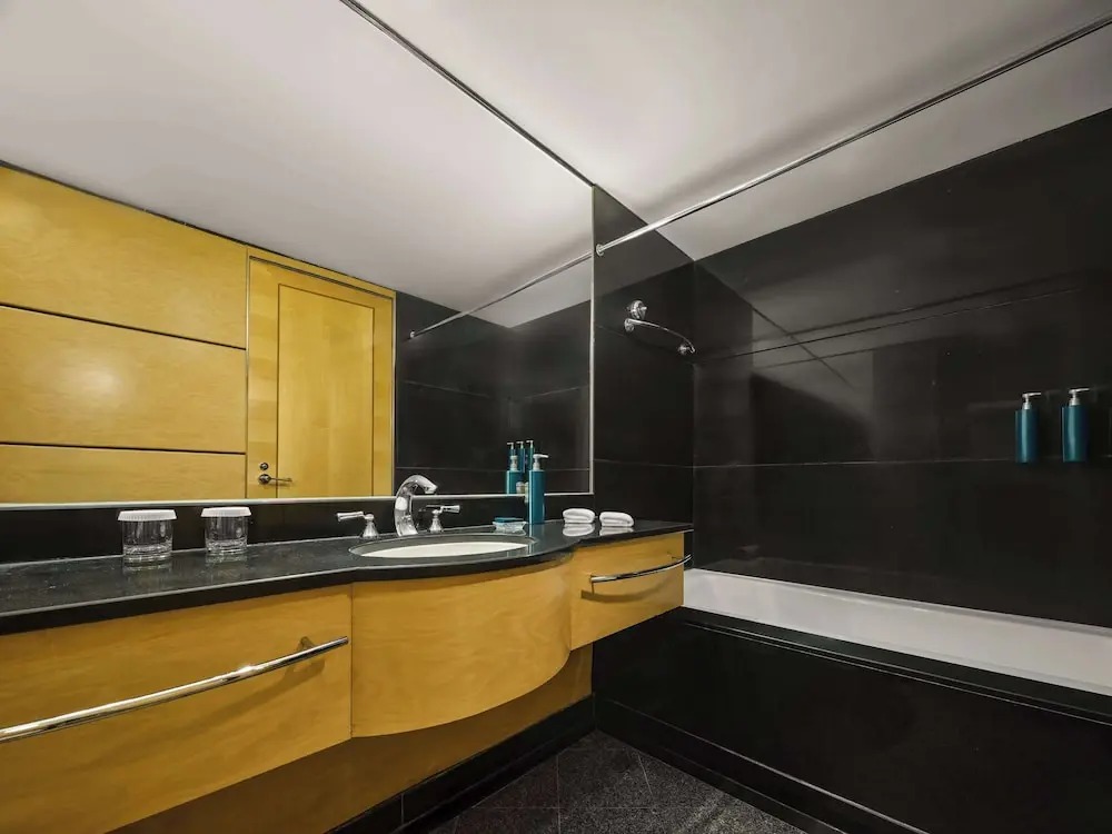 DOUBLETREE BY HILTON PUDONG HOTEL